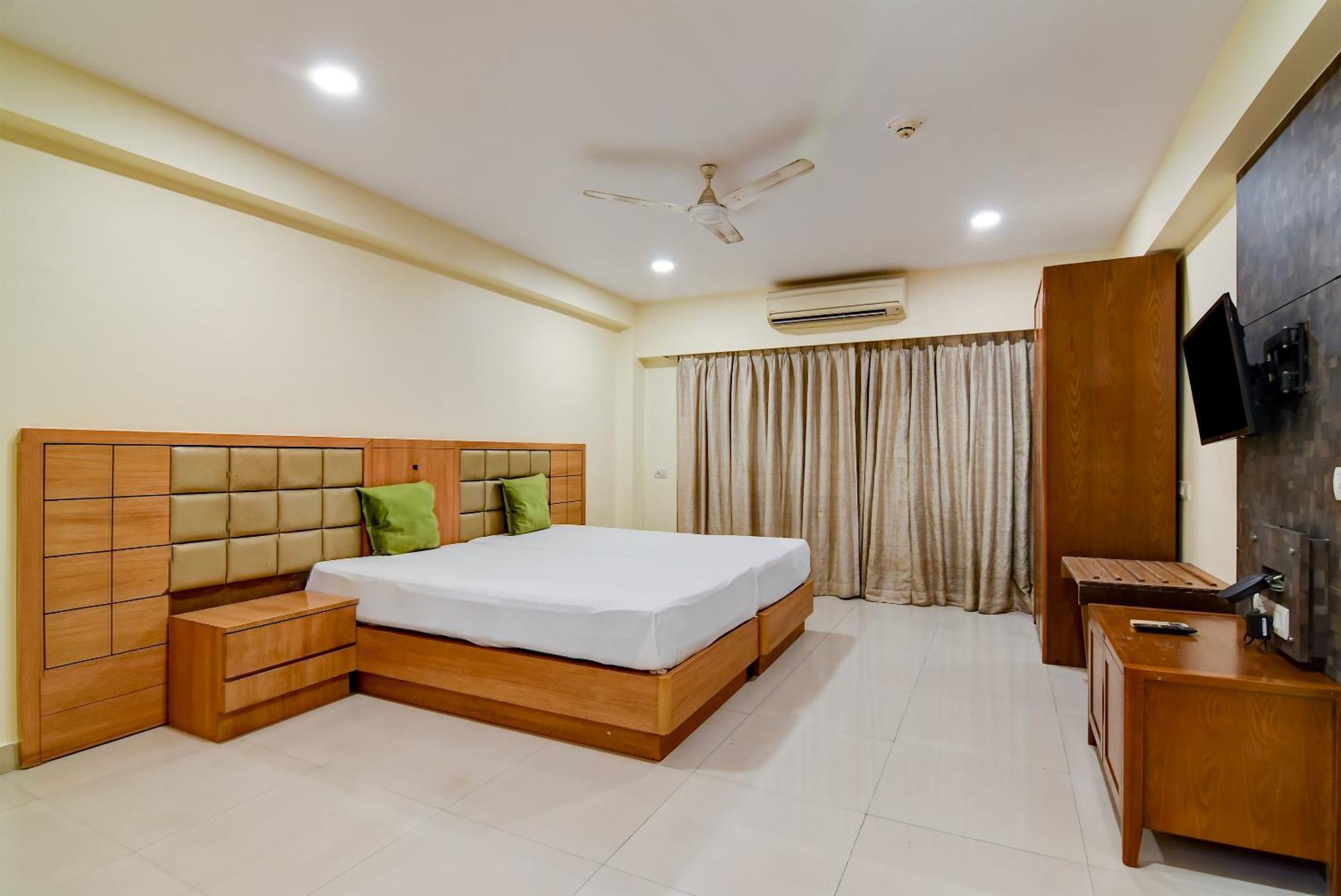 כלכותה Hotel Urban Asia מראה חיצוני תמונה