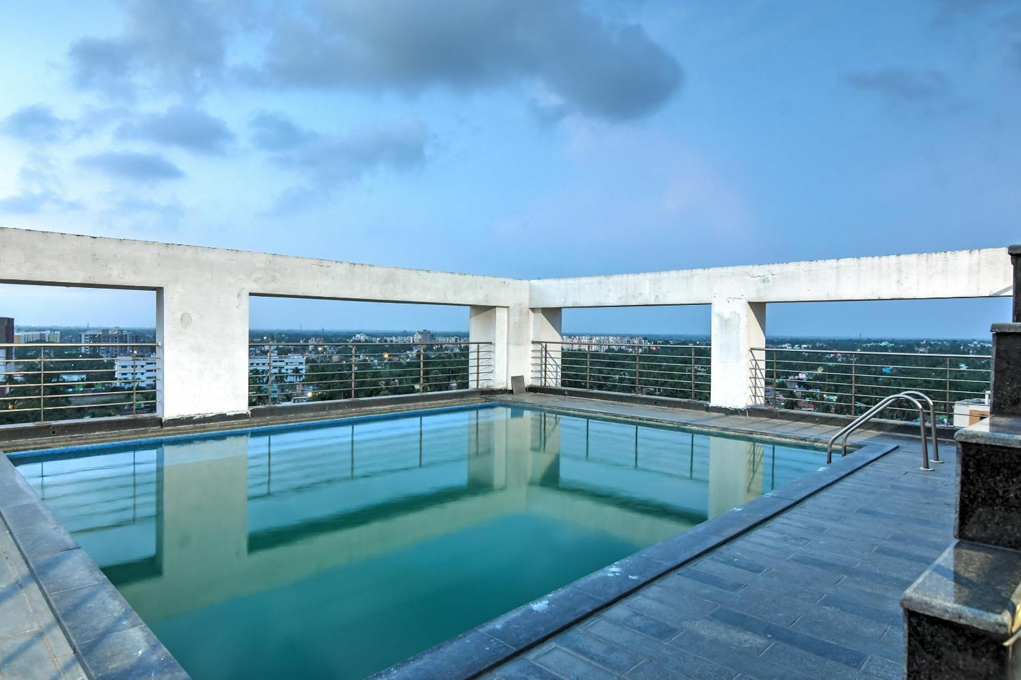 כלכותה Hotel Urban Asia מראה חיצוני תמונה