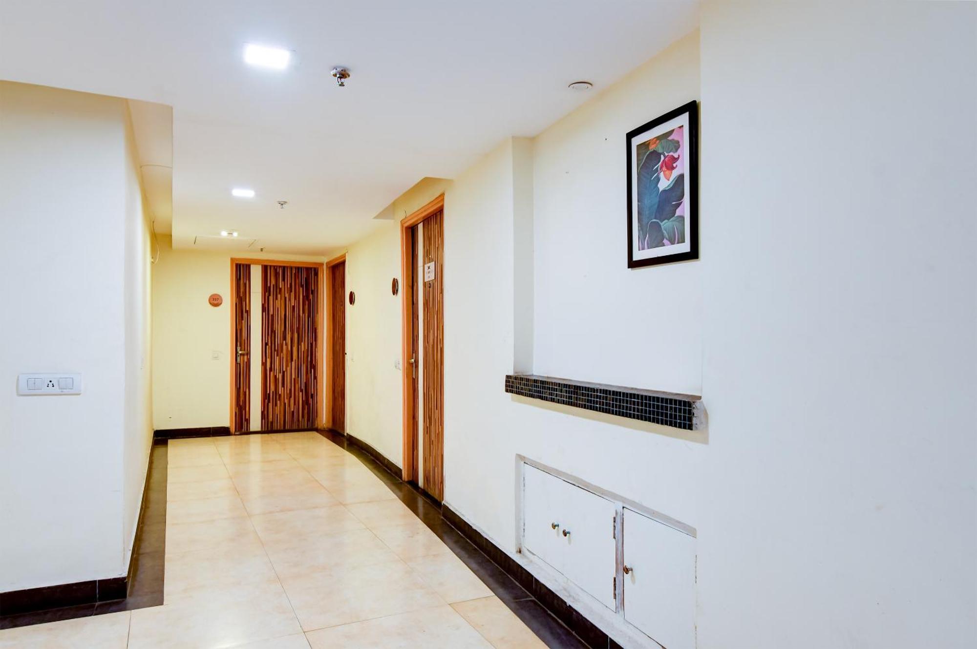 כלכותה Hotel Urban Asia מראה חיצוני תמונה