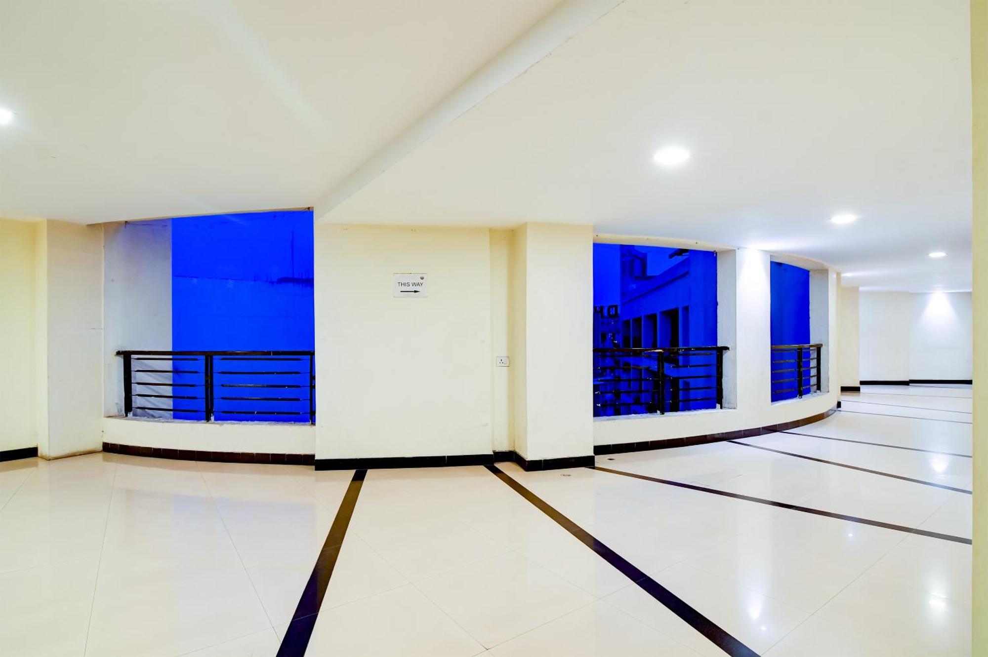 כלכותה Hotel Urban Asia מראה חיצוני תמונה